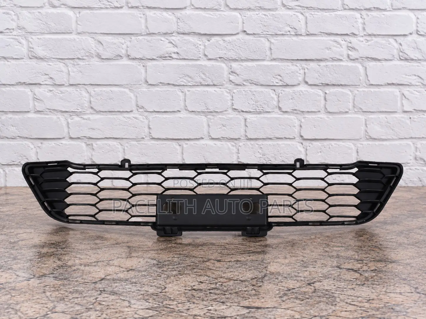 Bumper Grille Toyota Hilux Rocco 2018