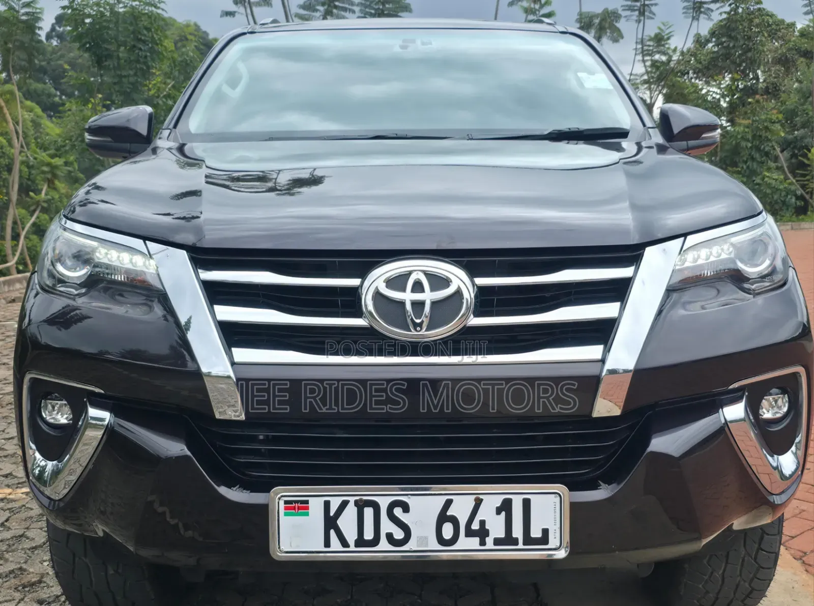Toyota Fortuner 2018 Matt Black
