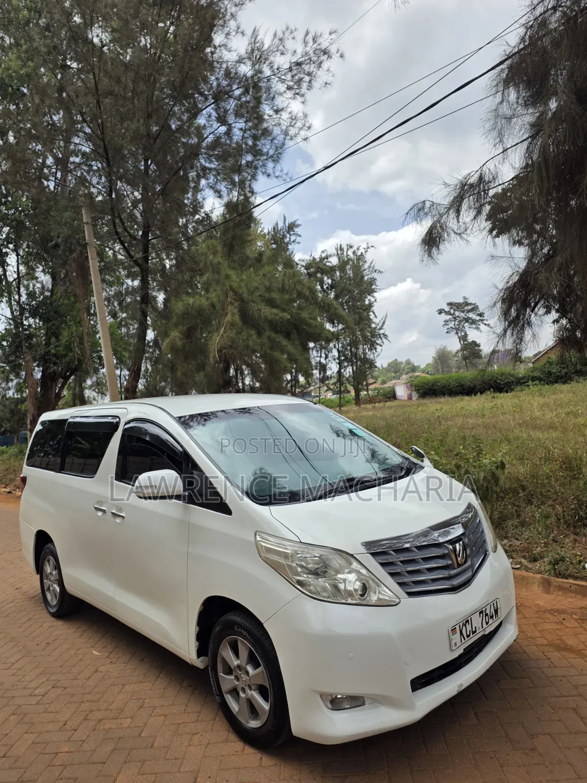 Toyota Alphard 2010 White