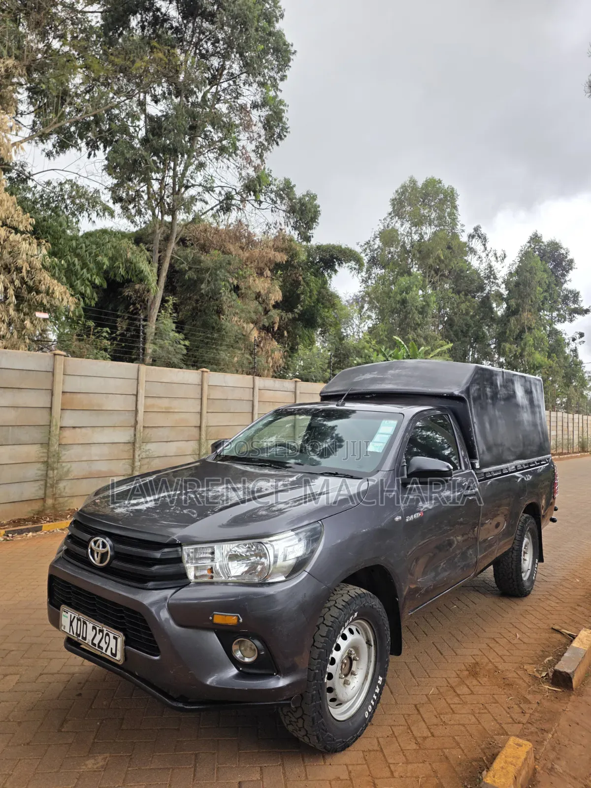 Toyota Hilux 2022 Gray