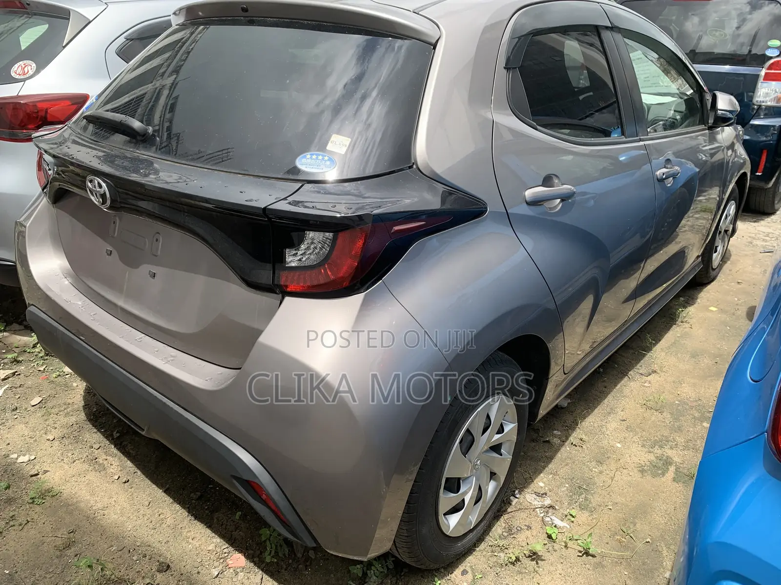 Toyota Yaris L Hatchback 5dr 2018 Ivory