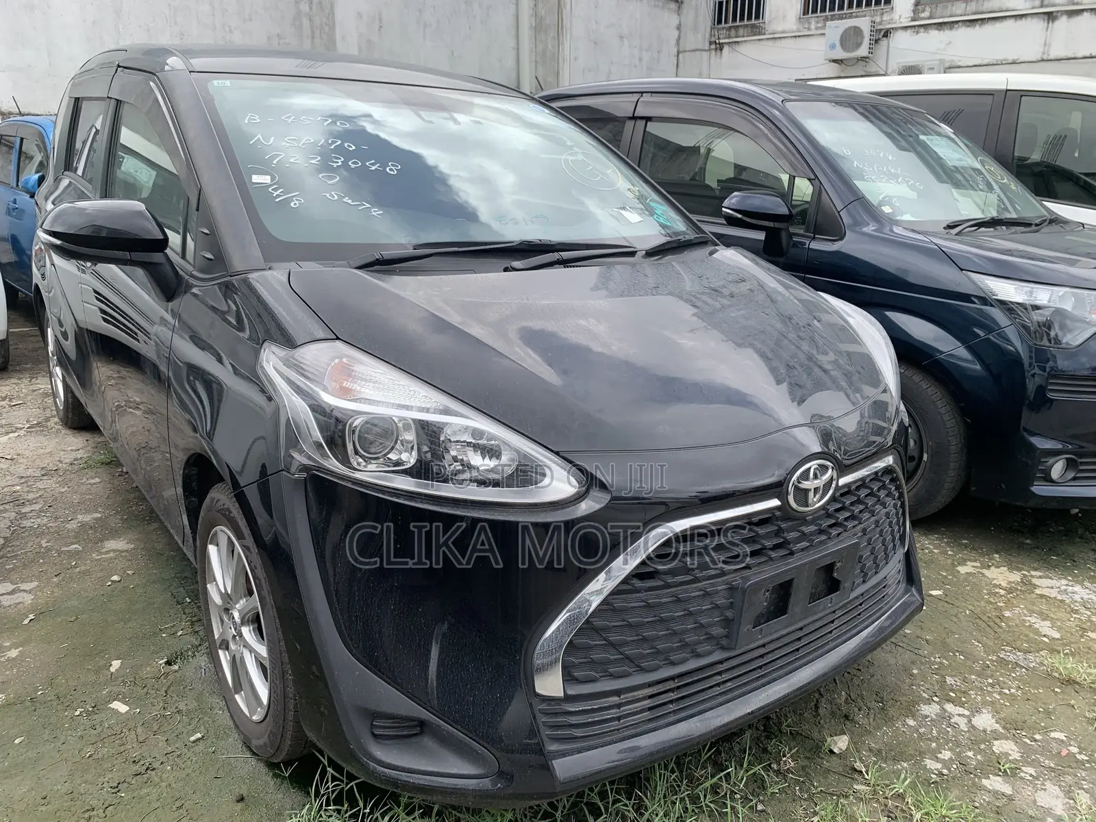 Toyota Sienta 1.5 AWD (6-seater) 2018 Black