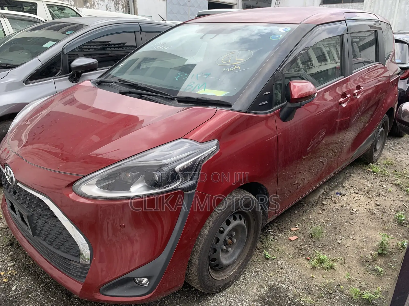 Toyota Sienta 1.5 FWD 2018 Red