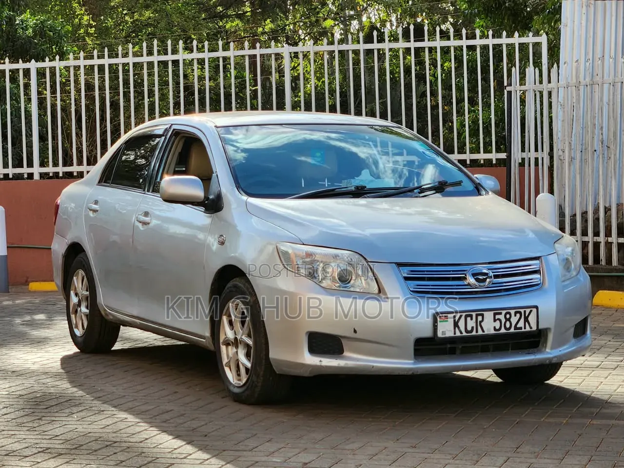 Toyota Axio 2011 Silver