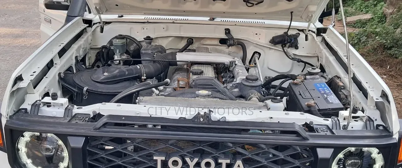Toyota Land Cruiser 79 Series 2012 White