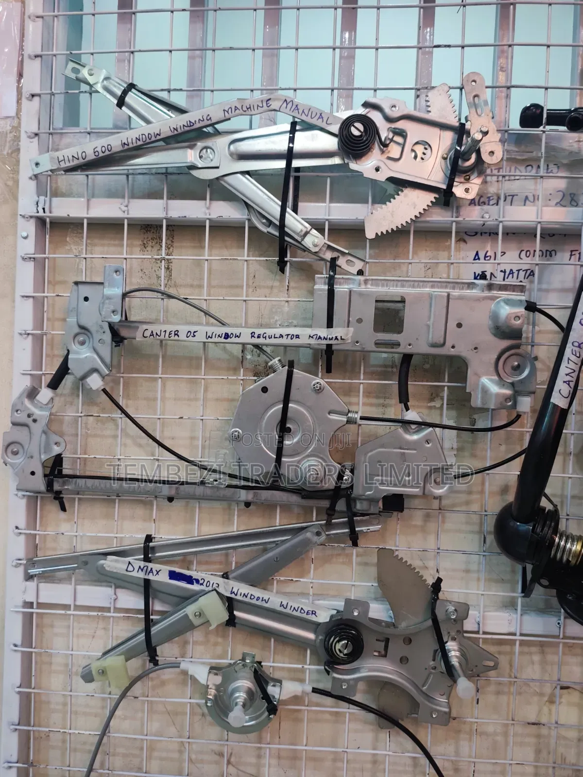 Mitsubishi Canter 2005 Model Manual Window Regulator Mechanism