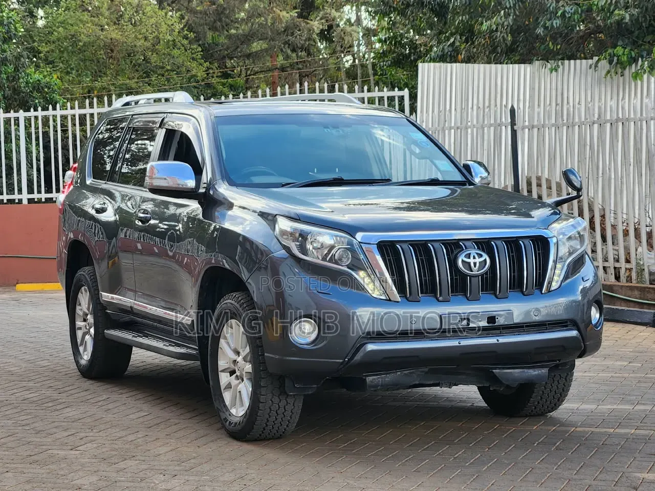 Toyota Land Cruiser Prado 2.8 D-4D 2015 Gray