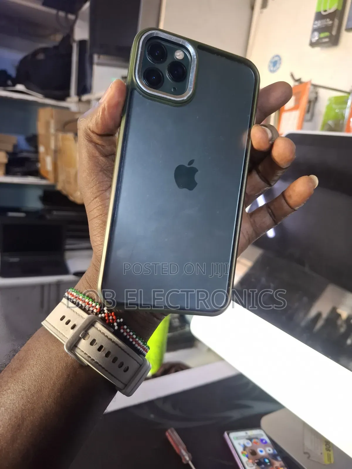 Apple iPhone 11 Pro Max 64 GB Green