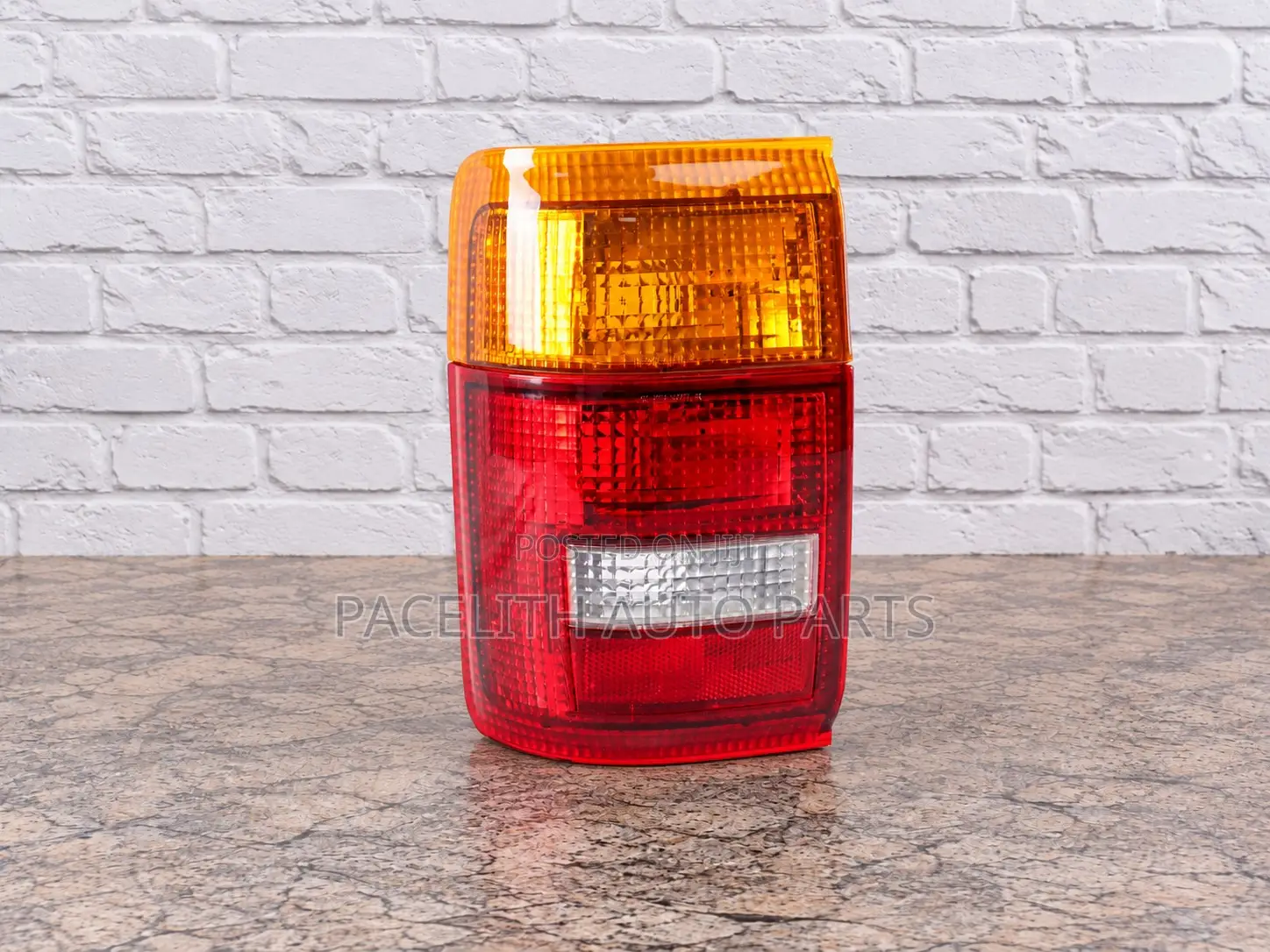 Depo Tail Lamp / Light Toyota Hilux Surf Ln130 1992/1993/1994/1995