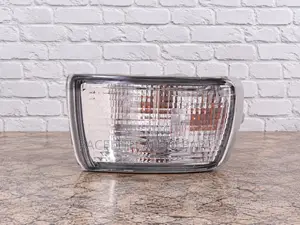 Depo Front Lamp / Light Toyota Hilux Surf Kdn215 2003/2004/2005