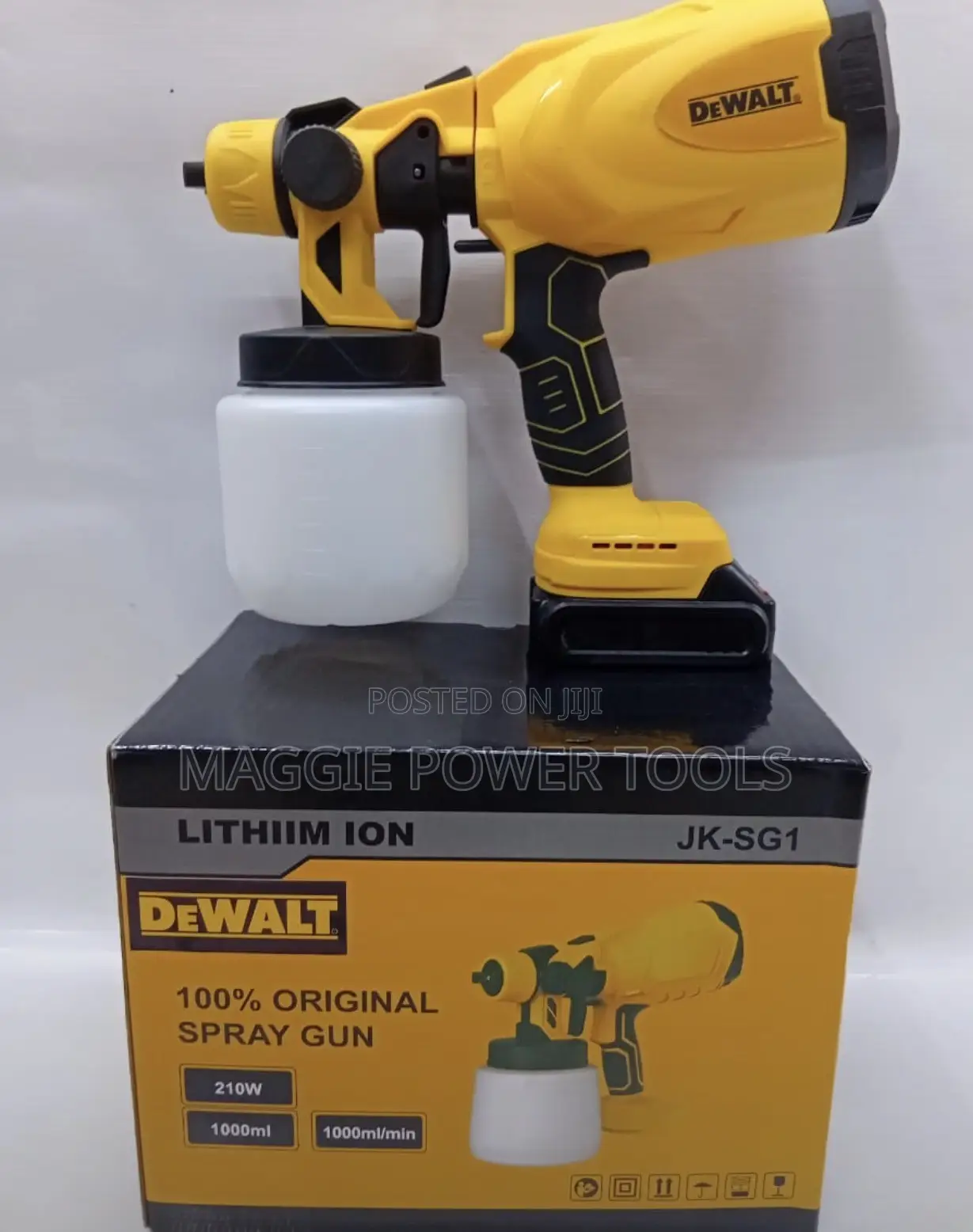 Dewalt Cordless Spray Gun 2 Batteries/ Rechargeable Spray Gun