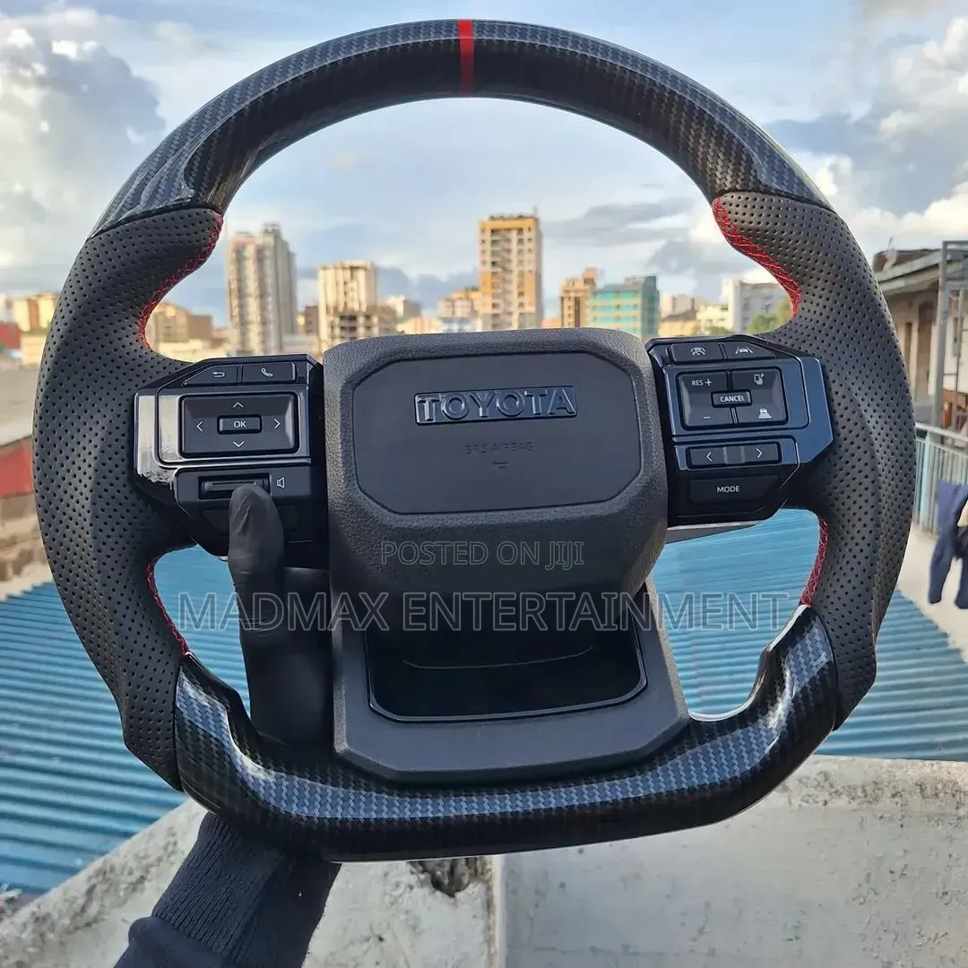 Gr Steering Wheel Cabon Fiber for Toyota Models V8/Tx Etc.