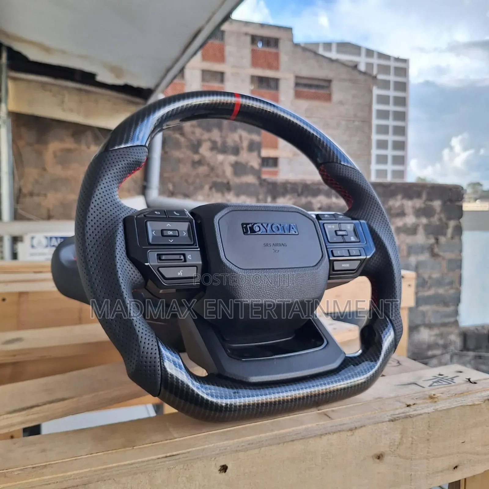 Gr Steering Wheel Cabon Fiber for Toyota Models V8/Tx Etc.
