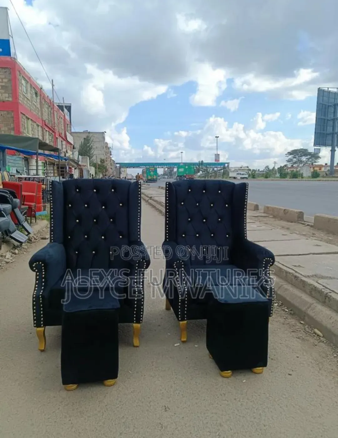 Payment After King Chair