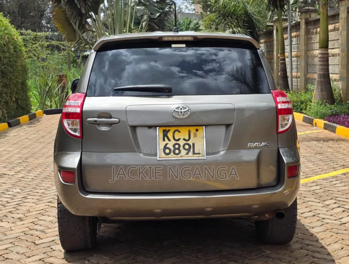 Toyota RAV4 2009