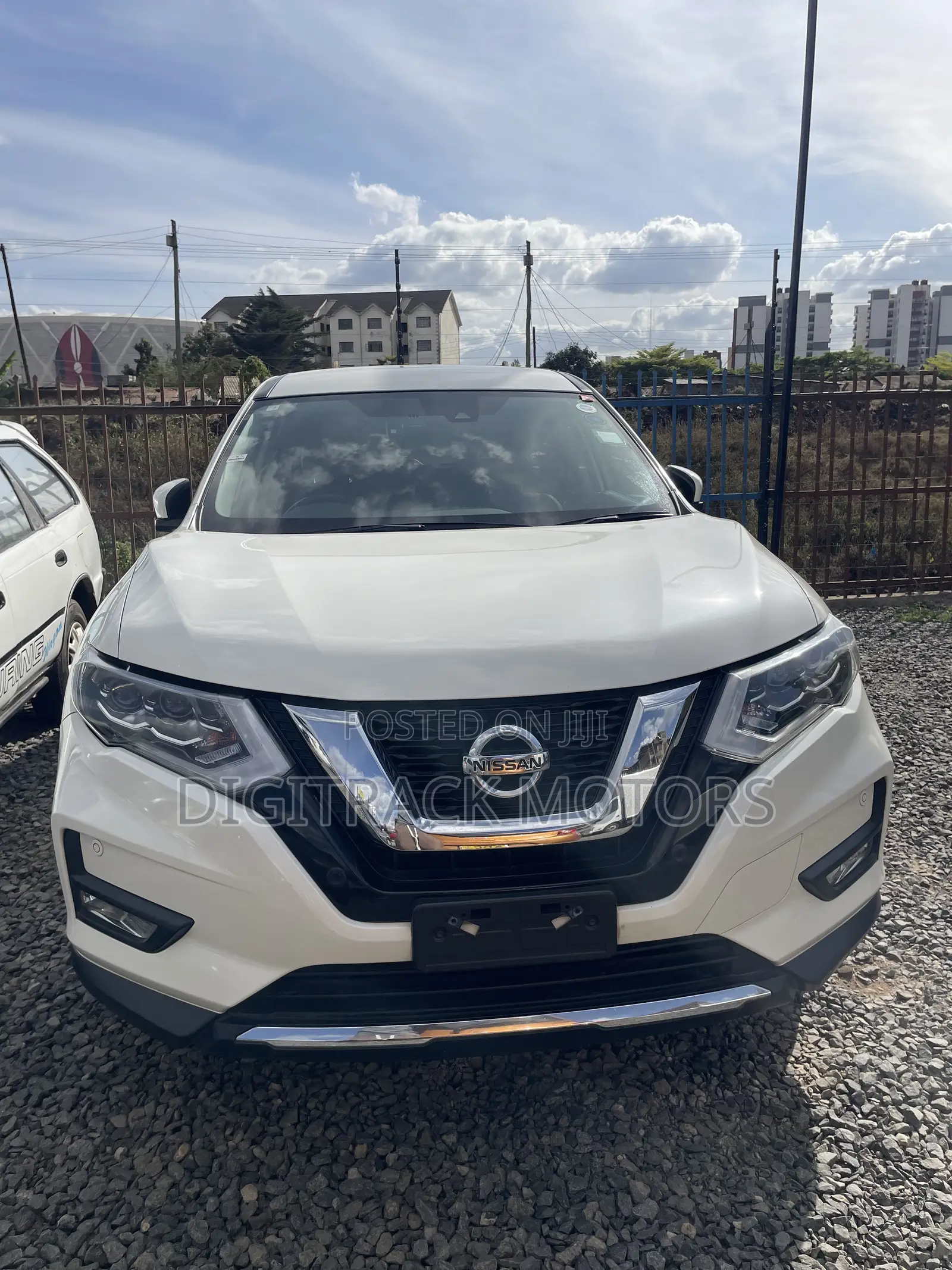 Nissan X-Trail 2.0 Petrol AWD 2018 White