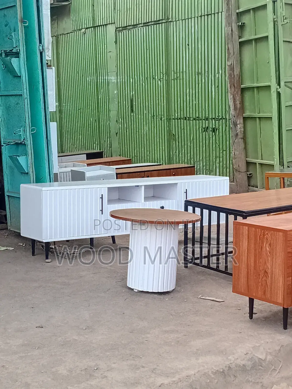 Modern Wooden TV Stand / TV Console