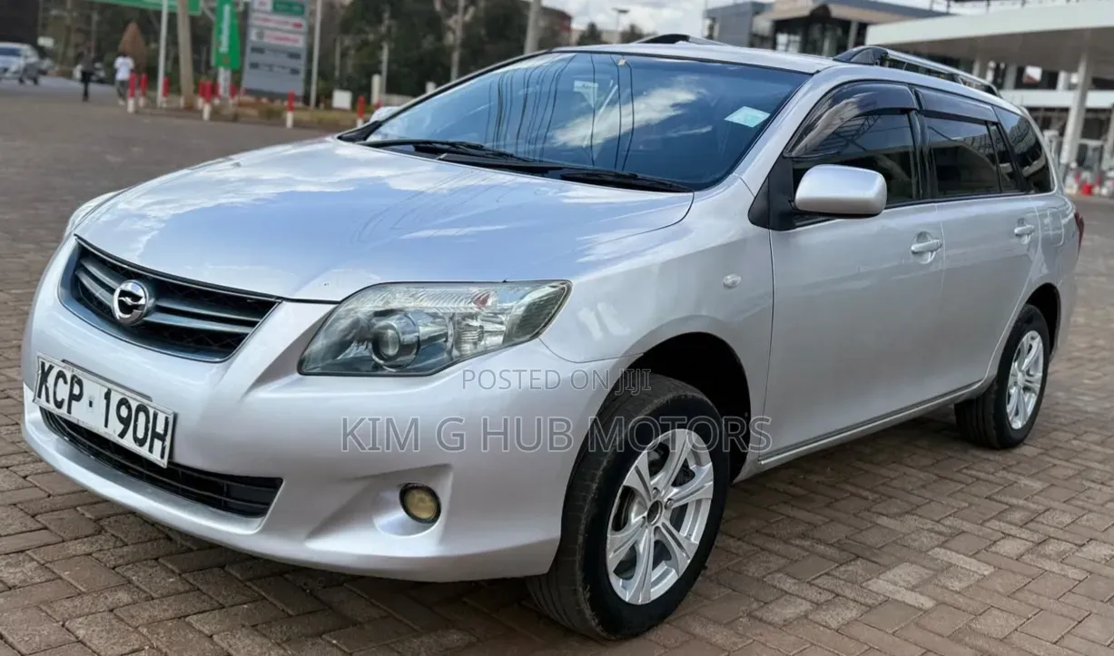 Toyota Corolla Fielder 1.5 Petrol FWD 2010 Silver