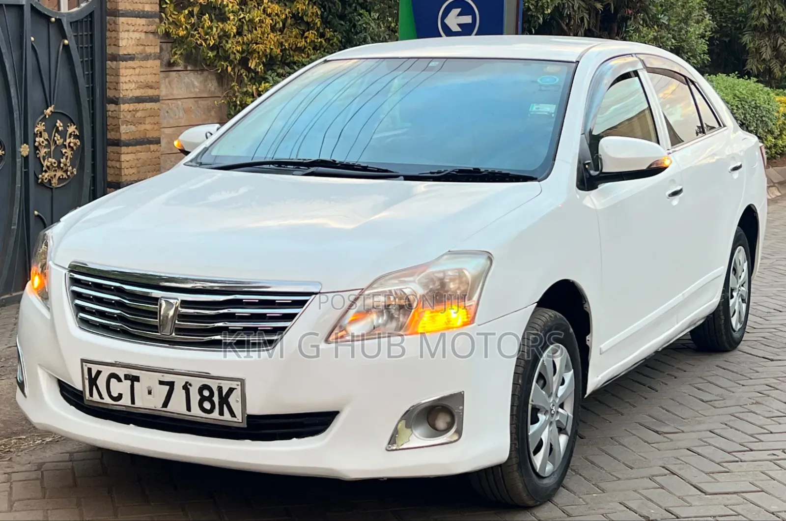 Toyota Premio 1.8 FWD 2013 Pearl