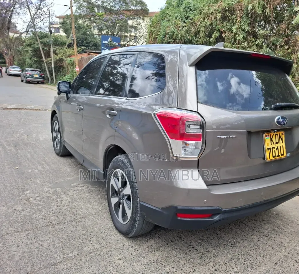 Subaru Forester 2016 Gray