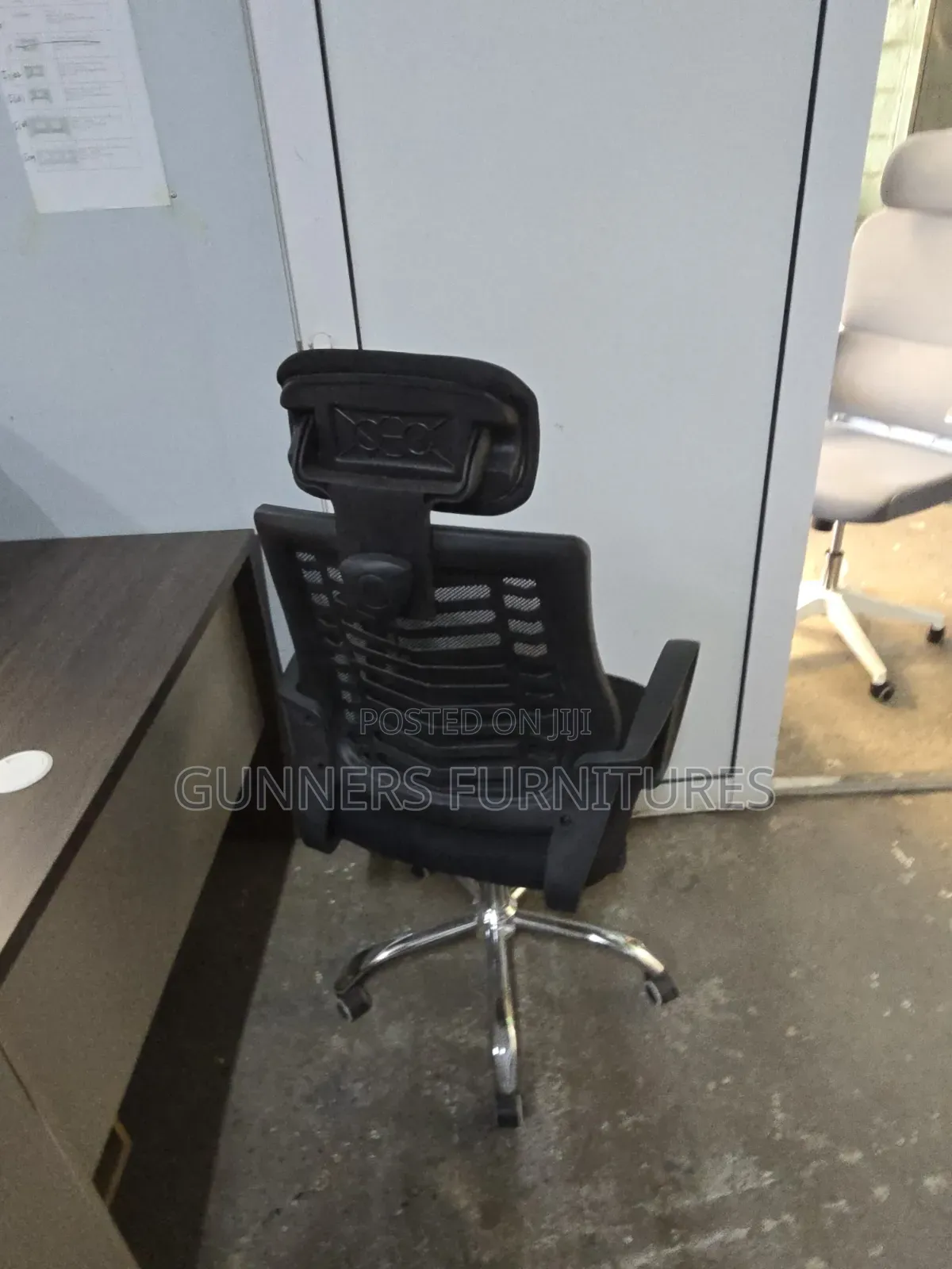 1.8m Boardroom Table & Chairs