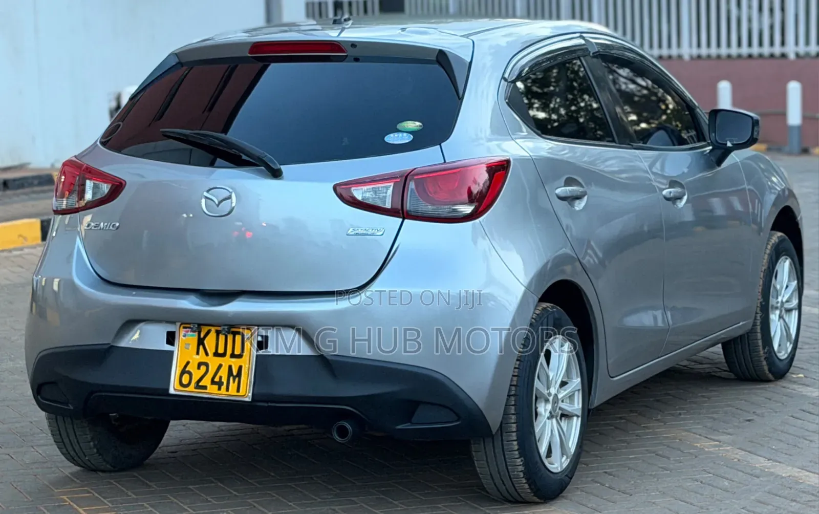 Mazda Demio 2015 Silver