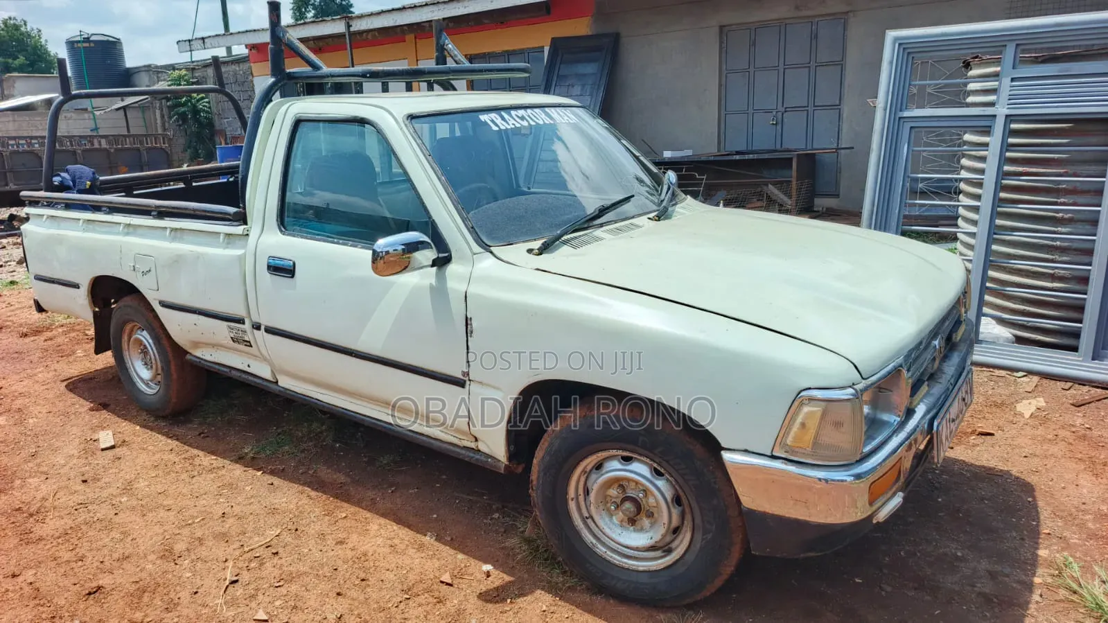 Toyota Hilux 2000 Pearl