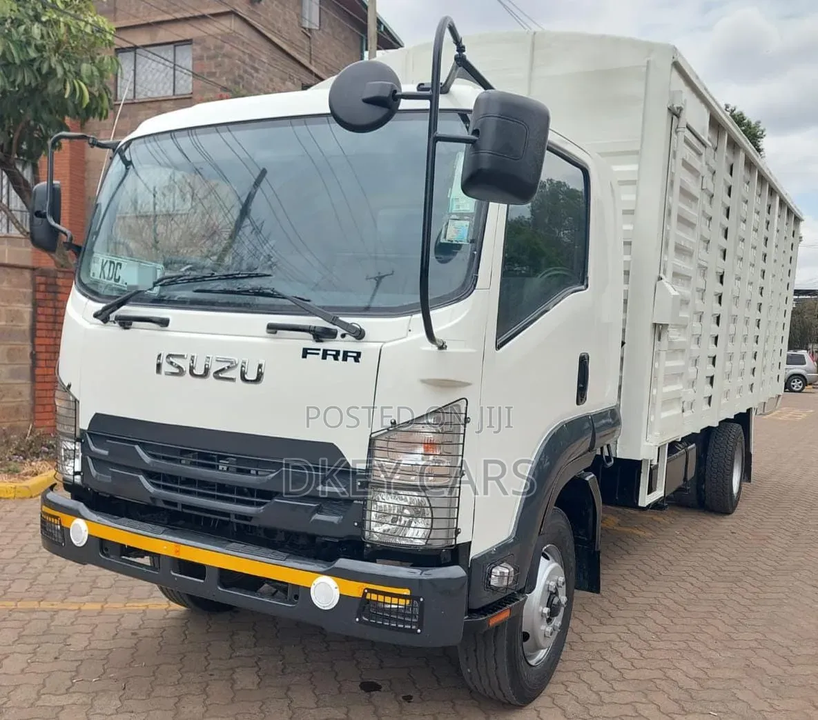 Isuzu FRR90