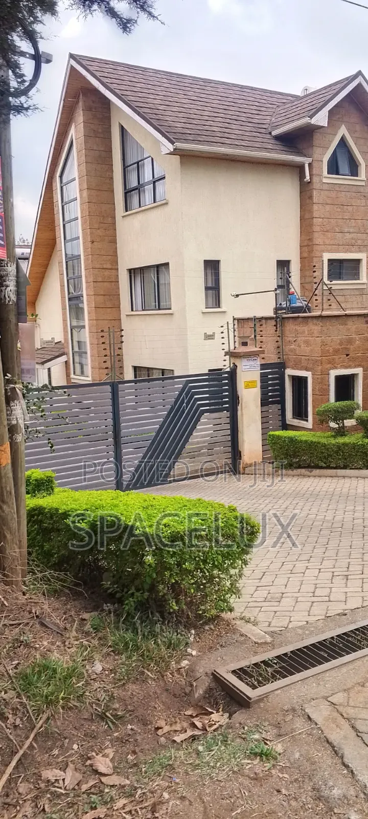 5bdrm Townhouse/Terrace in Lavington, Muthangari for sale