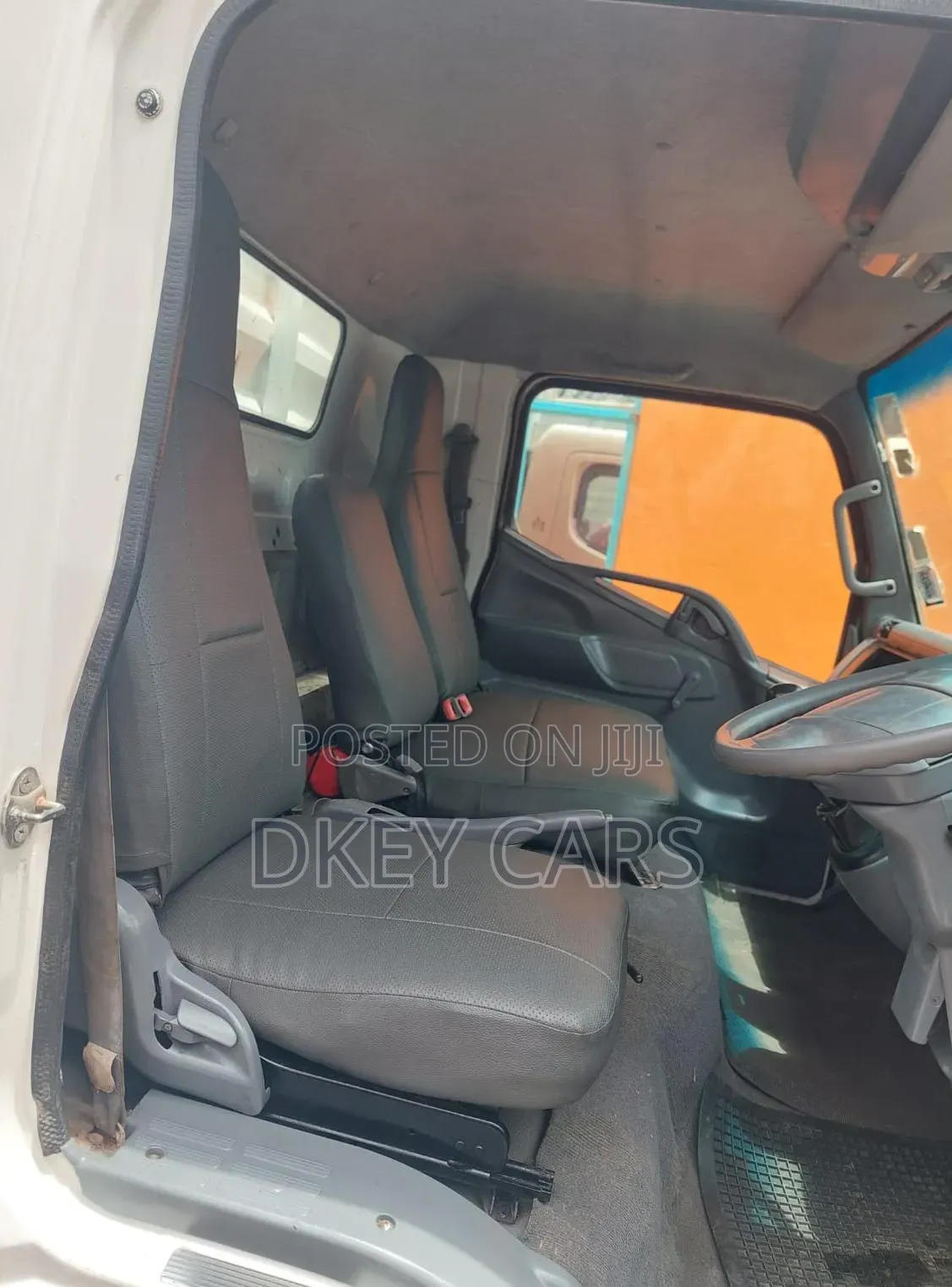 Mitsubishi Canter Fe84