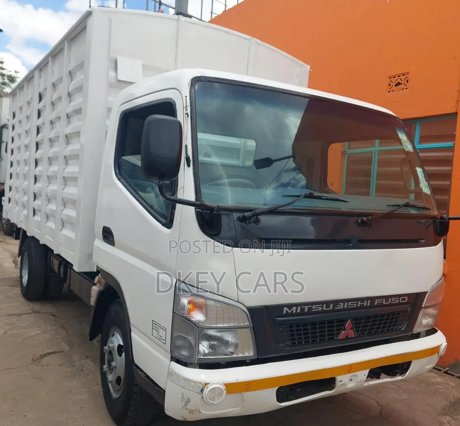 Mitsubishi Canter Fe84