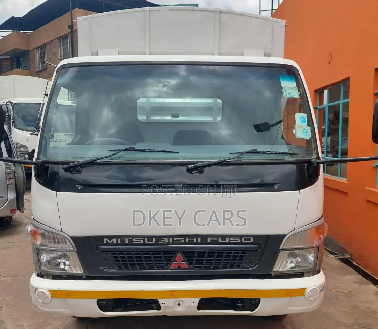 Mitsubishi Canter Fe84