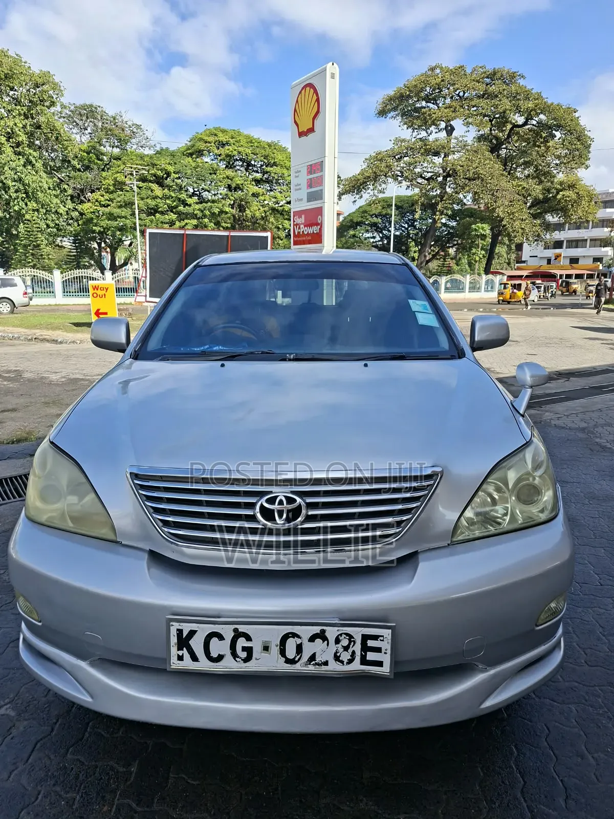 Toyota Harrier 2009 White