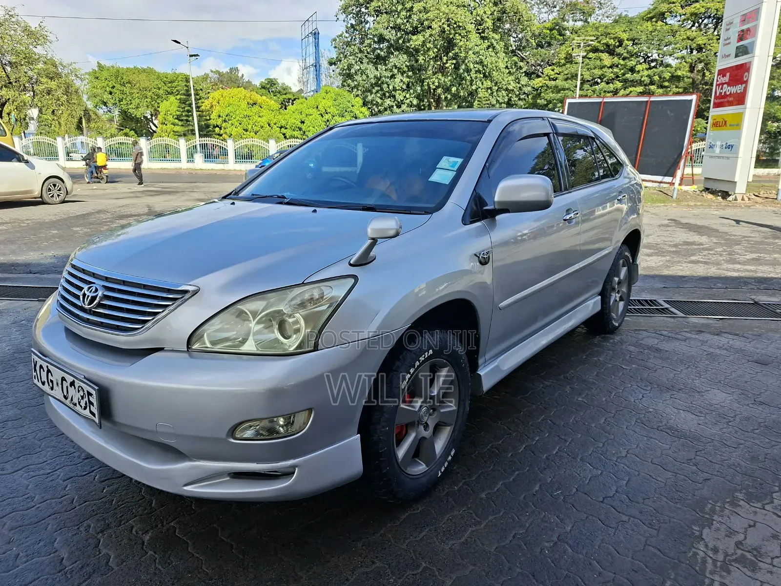 Toyota Harrier 2009 White