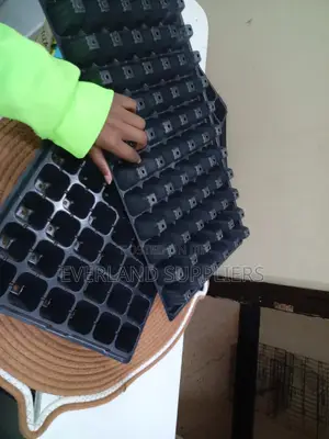 Flexible Nursery Growing Seedling Trays