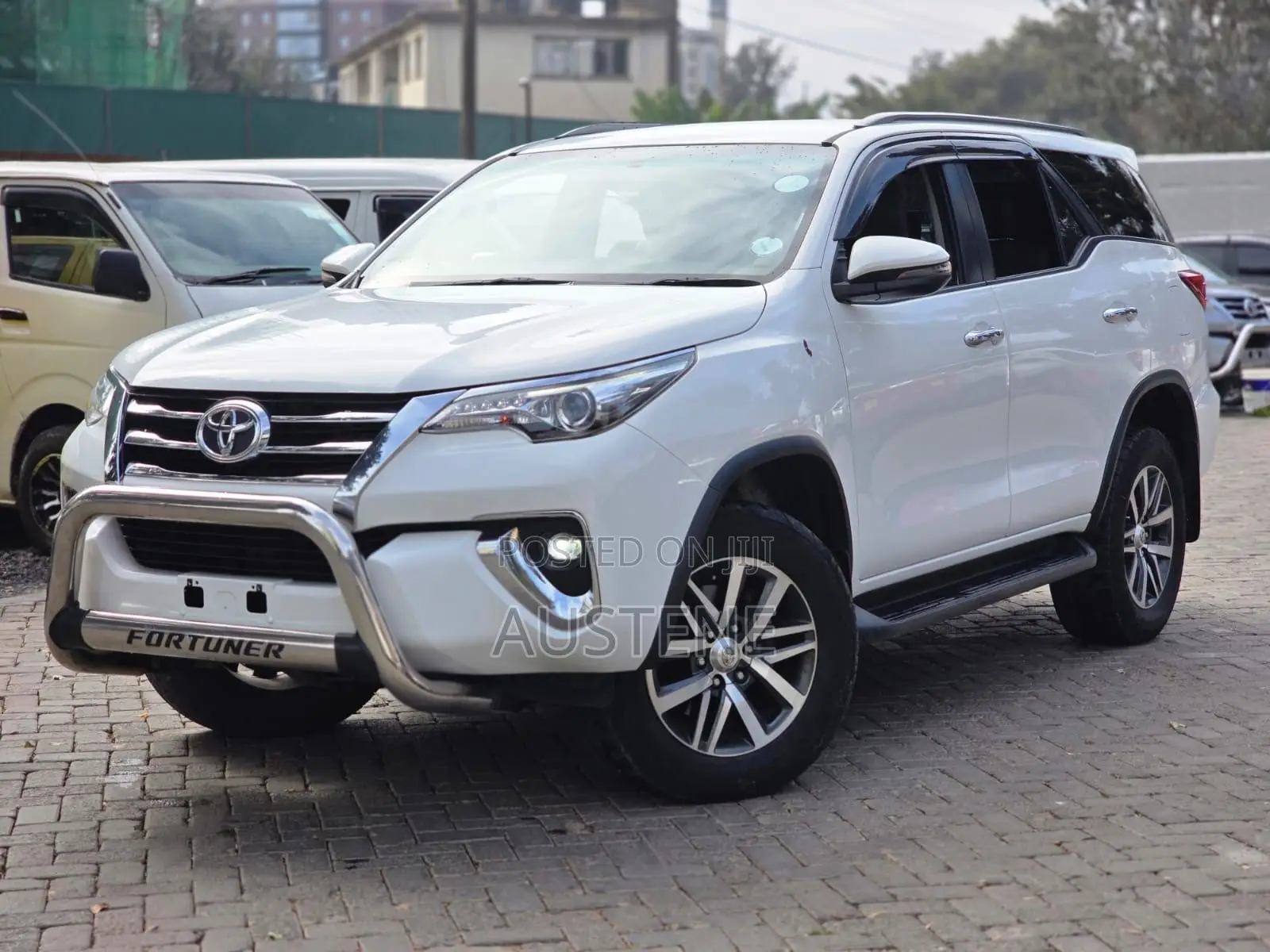 Toyota Fortuner 2019 White
