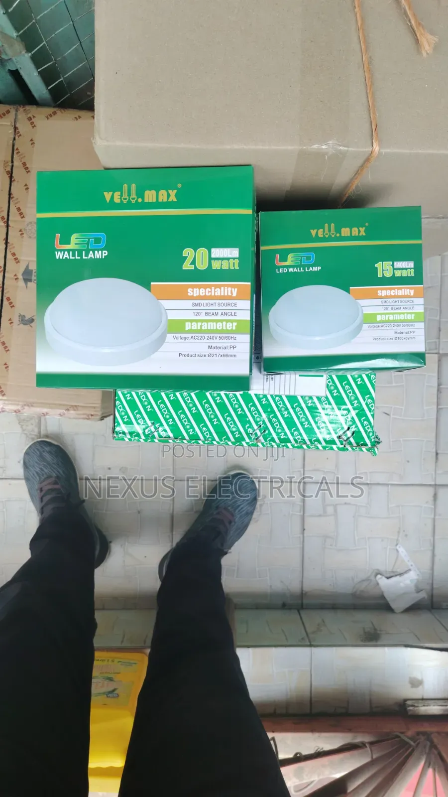 LED Bulkhead. Vellmax 20-Watt Round LED Wall and Ceiling Lamp.