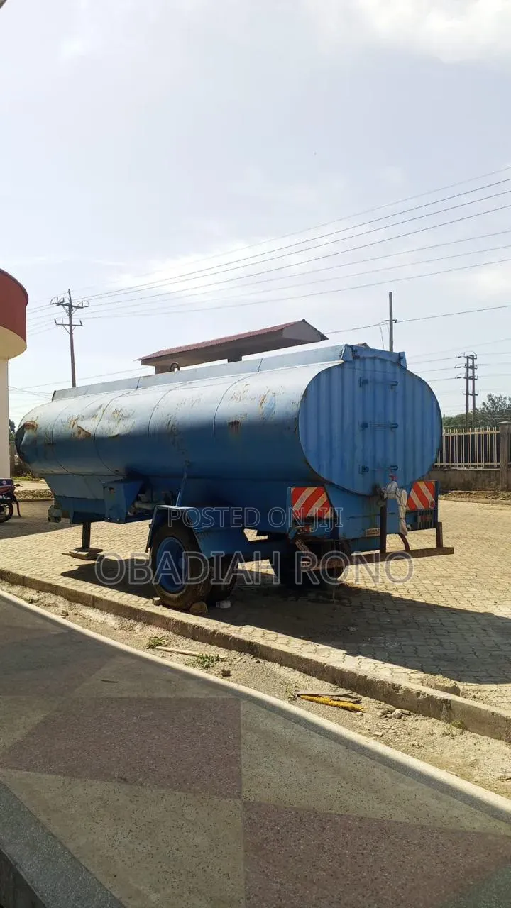 10,000 Litres Water Bowser.