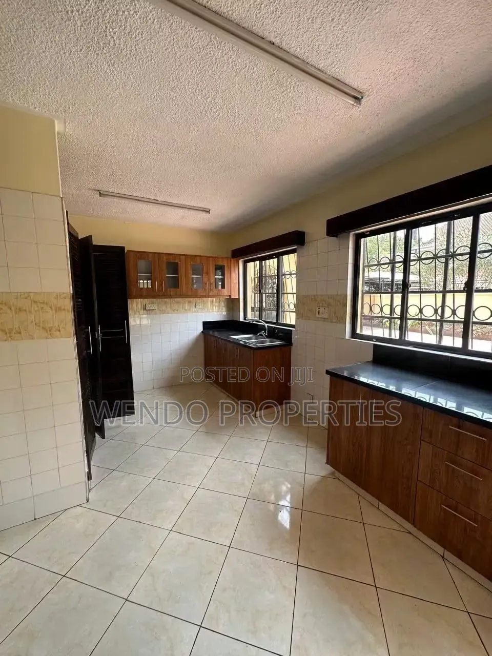 4bdrm Villa in Muthangari for rent