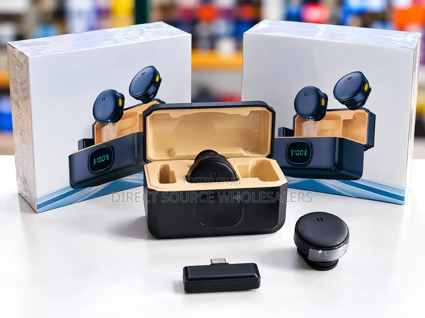 Professional Wireless Lavalier Microphone for Content Creators