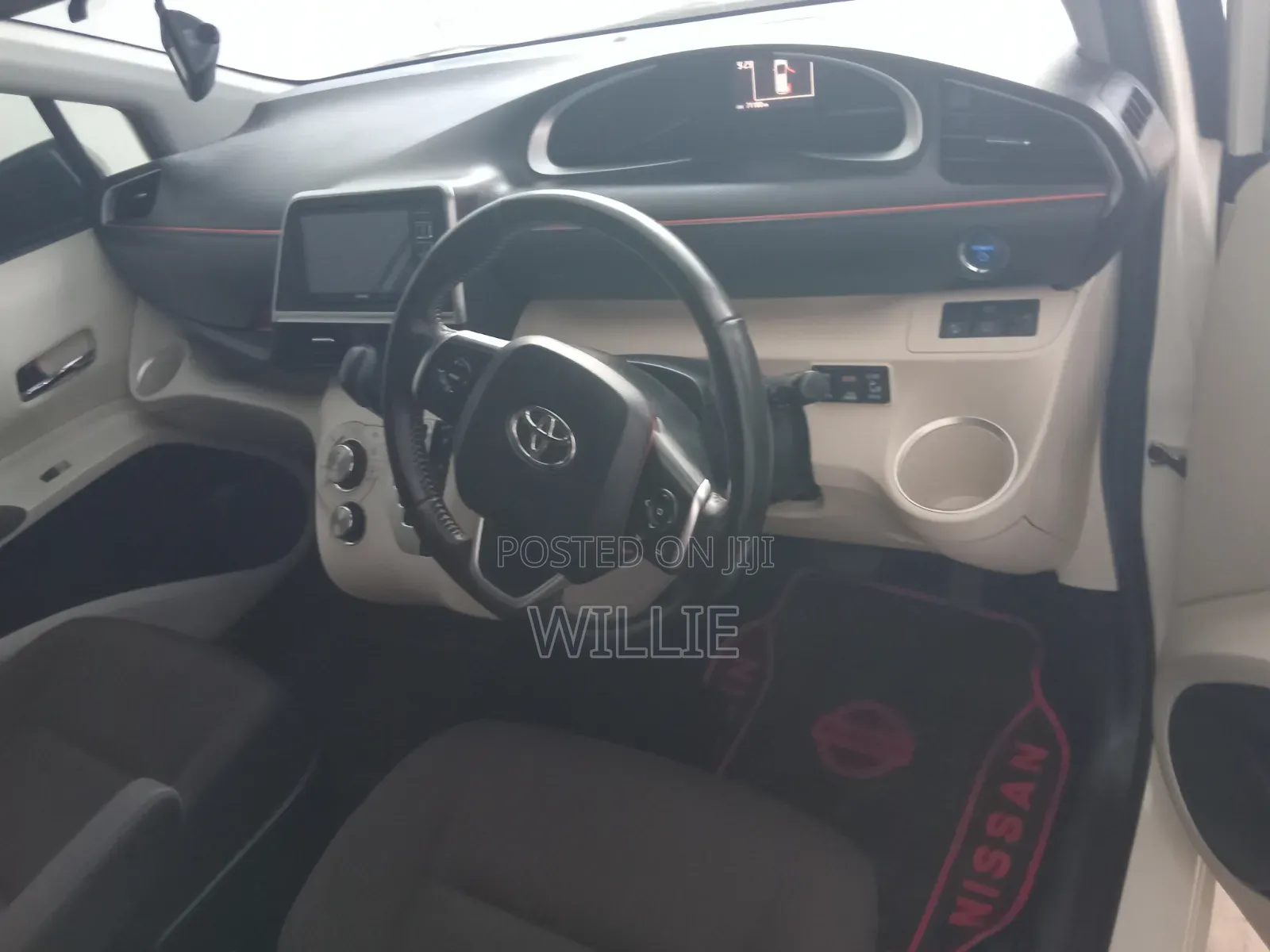 Toyota Yaris 2018 White