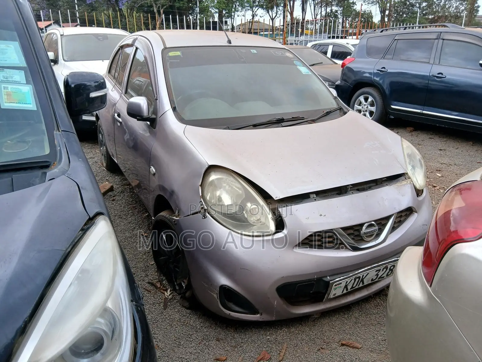 Nissan March 2015 Pink