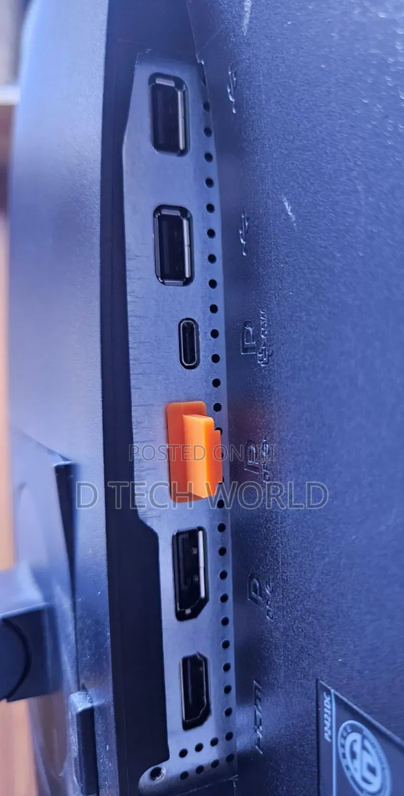 Dell P2421DC 23.8" QHD USB-C Monitor
Display Size: 23.8 Inch IPS