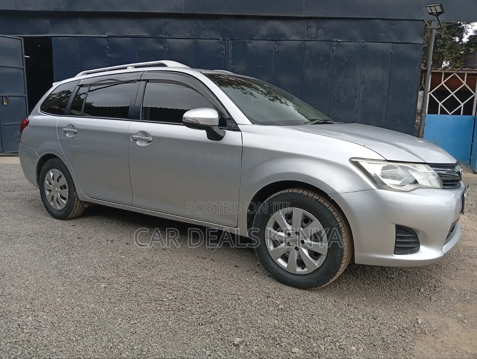 Toyota Corolla Fielder 1.5 Petrol FWD 2016 Silver