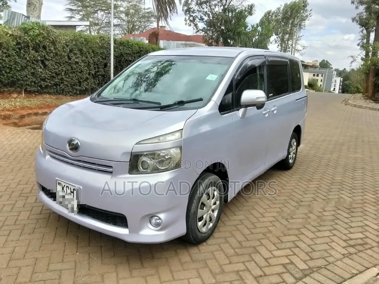 Toyota Voxy ZS 2WD 7-Seater 2008 Silver