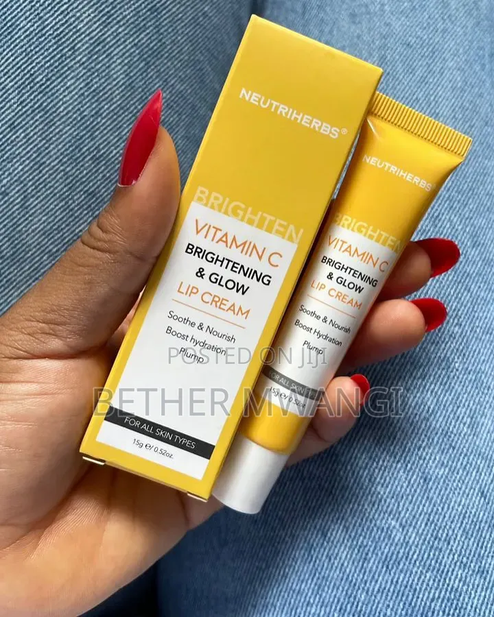 Neutriherbs Vitamin C Brightening & Glow Lip Cream