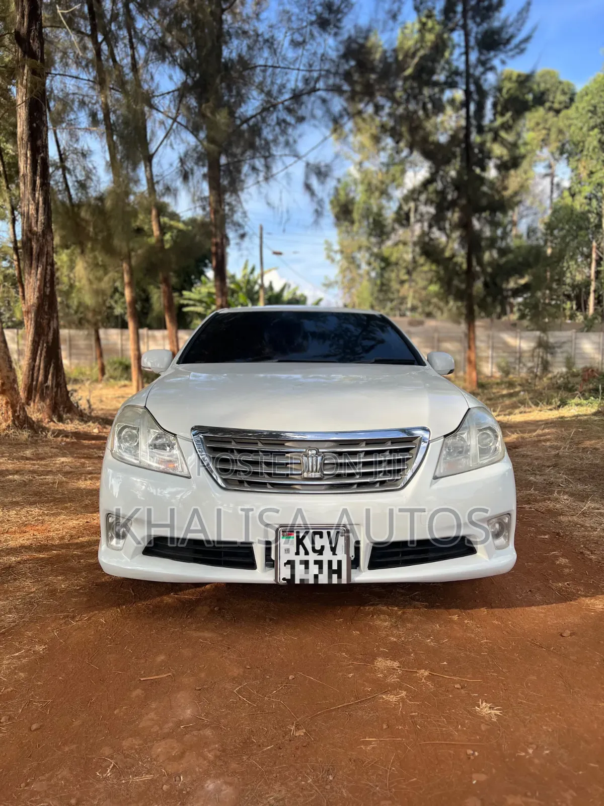 Toyota Crown 2012 White