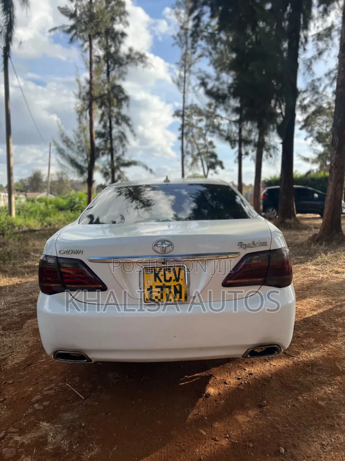 Toyota Crown 2012 White