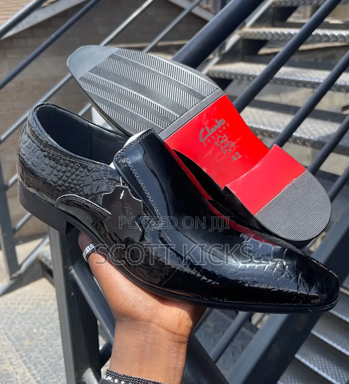 Clarks Pure Leather Men Officials