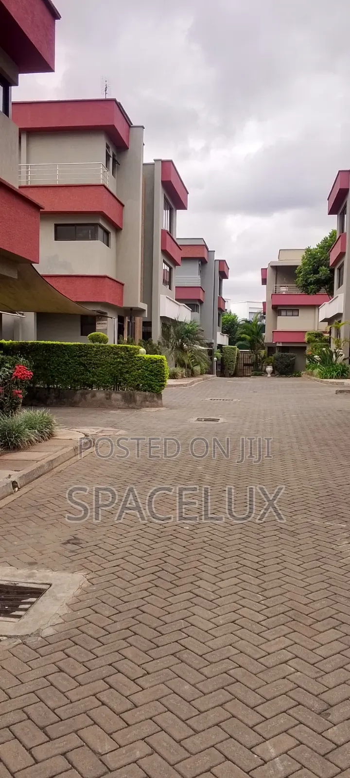 5bdrm Townhouse / Terrace in Lavington, Muthangari for rent